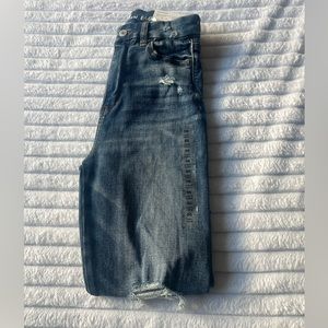 American Eagle medium wash jeans, never worn, super stretch